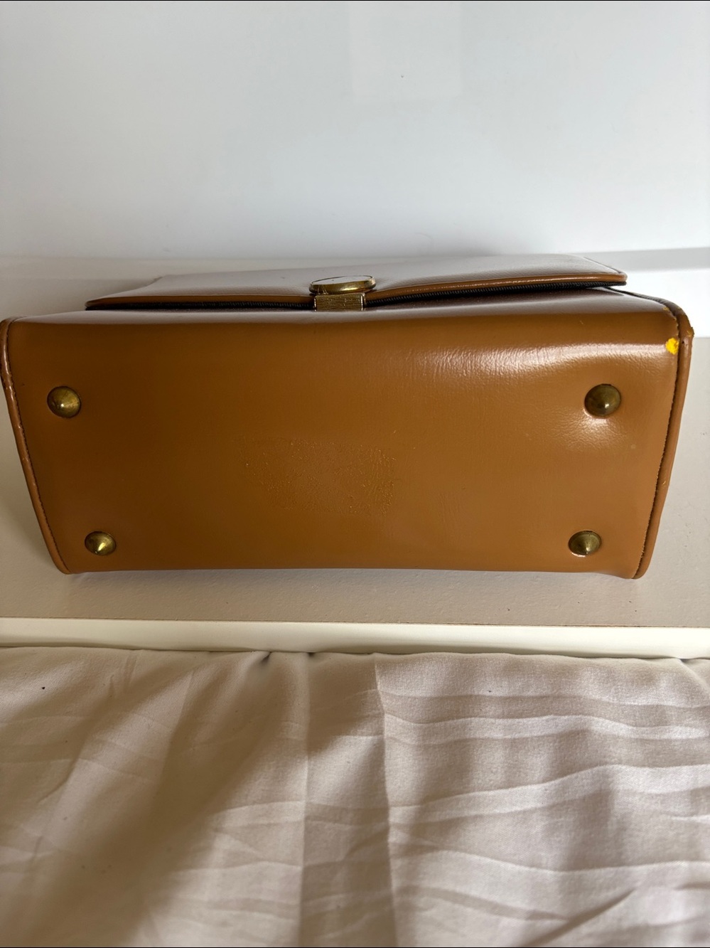 Classic Vintage Top-Handle Women's Bag in Cognac Brown - Picture 9 of 13